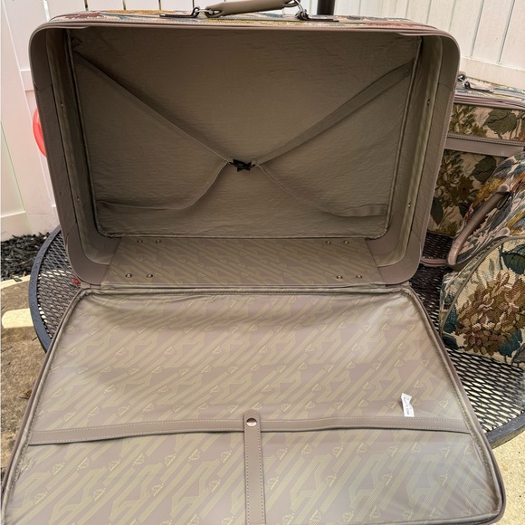 Jordache Tapestry Vintage Luggage - Storage - Picture 5 of 11